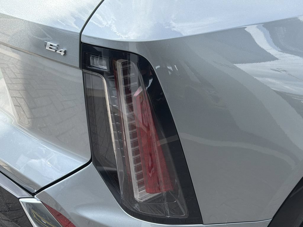 New 2027 Cadillac Optiq Luxury AWD/4WD image 10