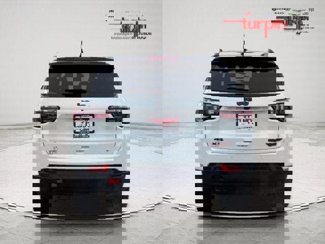 New 2026 Jeep Compass Trailhawk w/ Sun, Sound & Navigation Group image 4