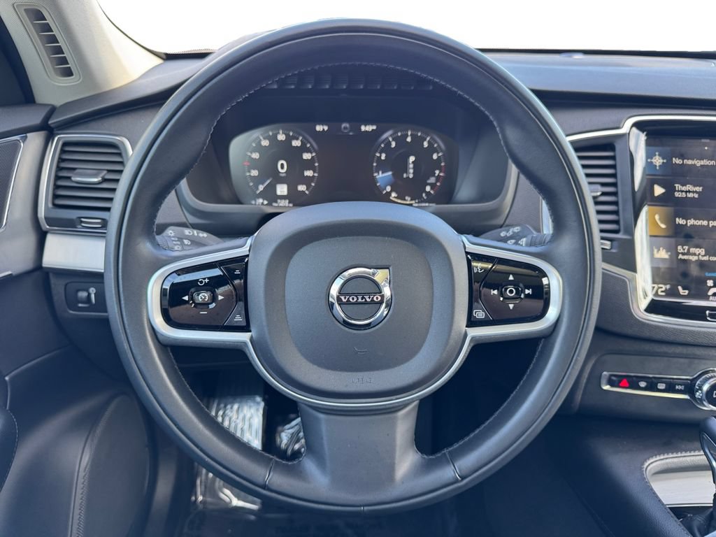 Used 2021 Volvo XC90 T5 Momentum w/ Climate Package AWD/4WD image 15