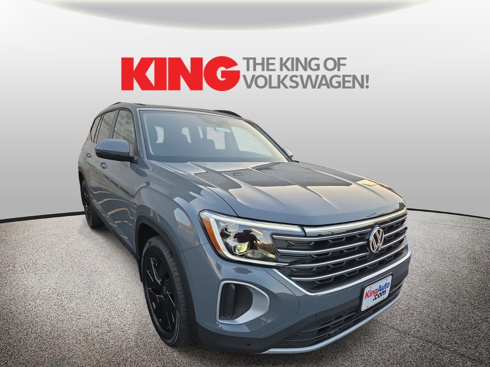 New 2026 Volkswagen Atlas SE image 1