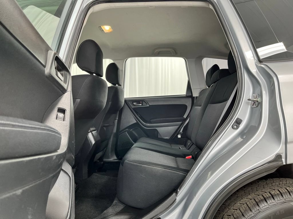Used 2015 Subaru Forester 2.5i w/ Alloy Wheel Package AWD/4WD image 25