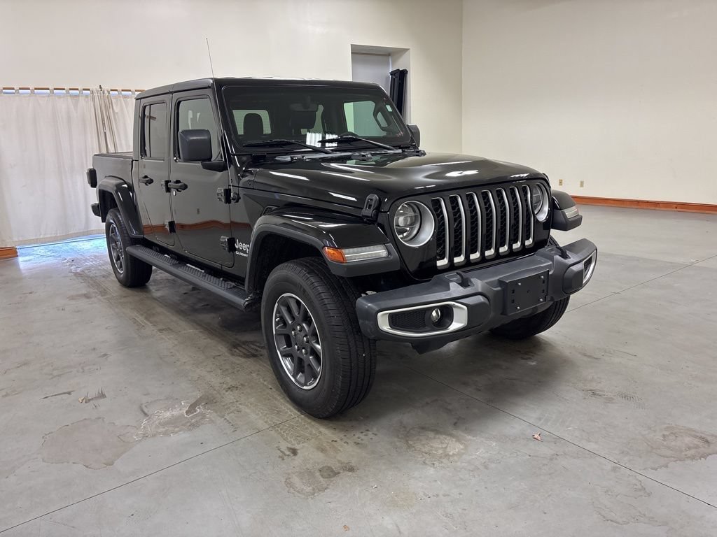 Used 2020 Jeep Gladiator Overland AWD/4WD image 2