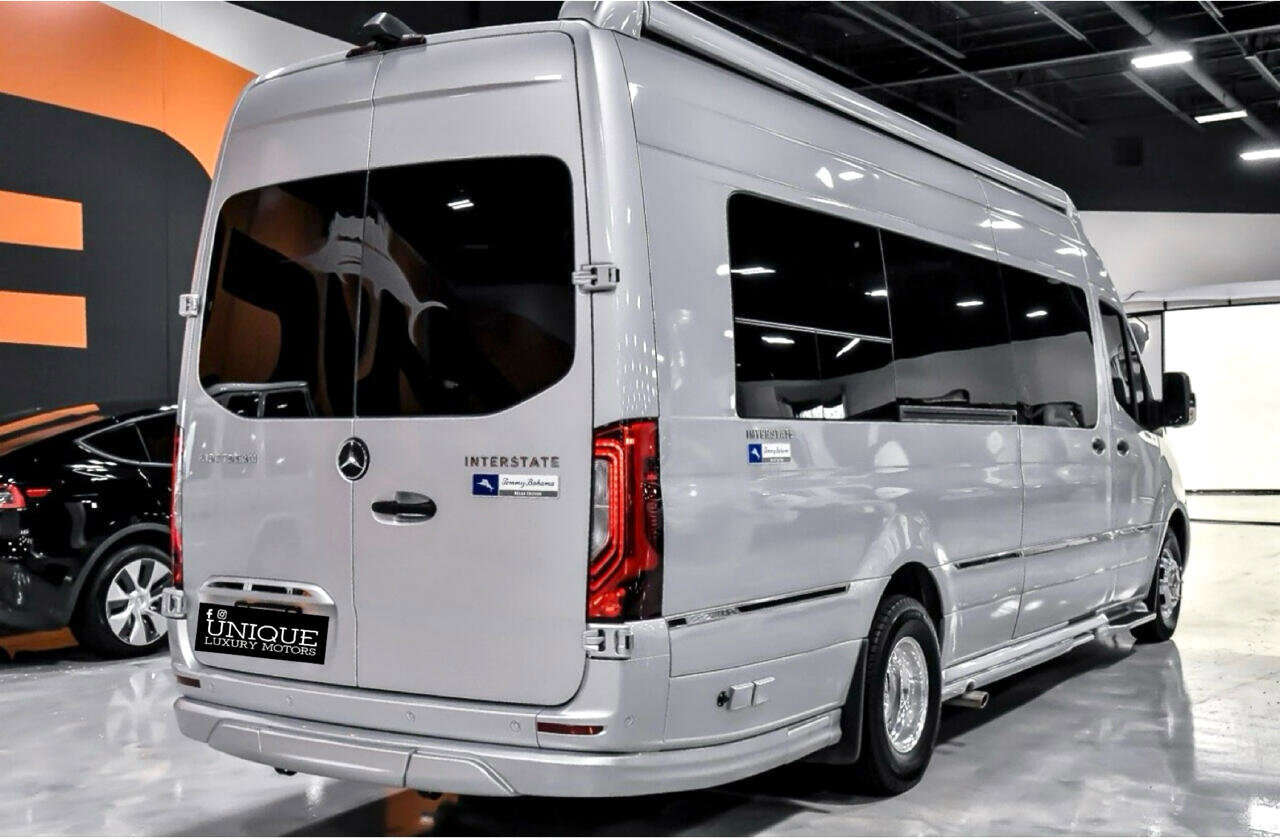 Used 2022 Mercedes-Benz Sprinter 3500 image 2