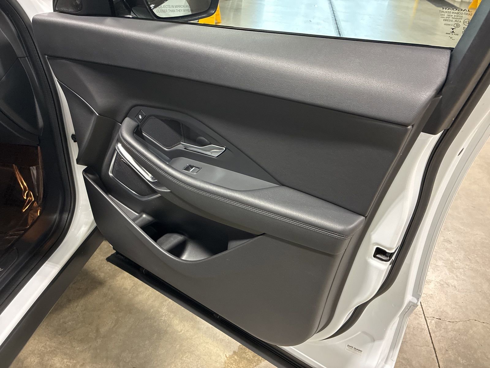 Used 2020 Jaguar E-PACE image 18