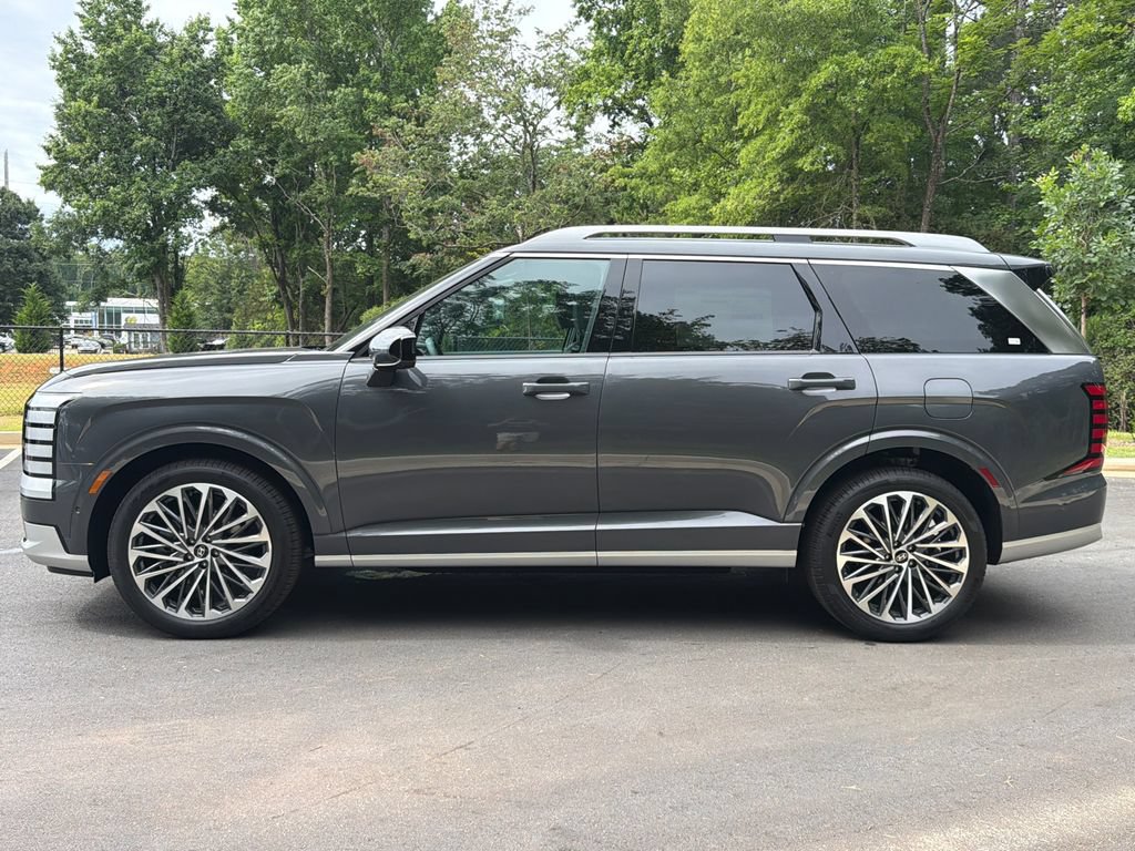 New 2026 Hyundai Palisade Calligraphy FWD image 2