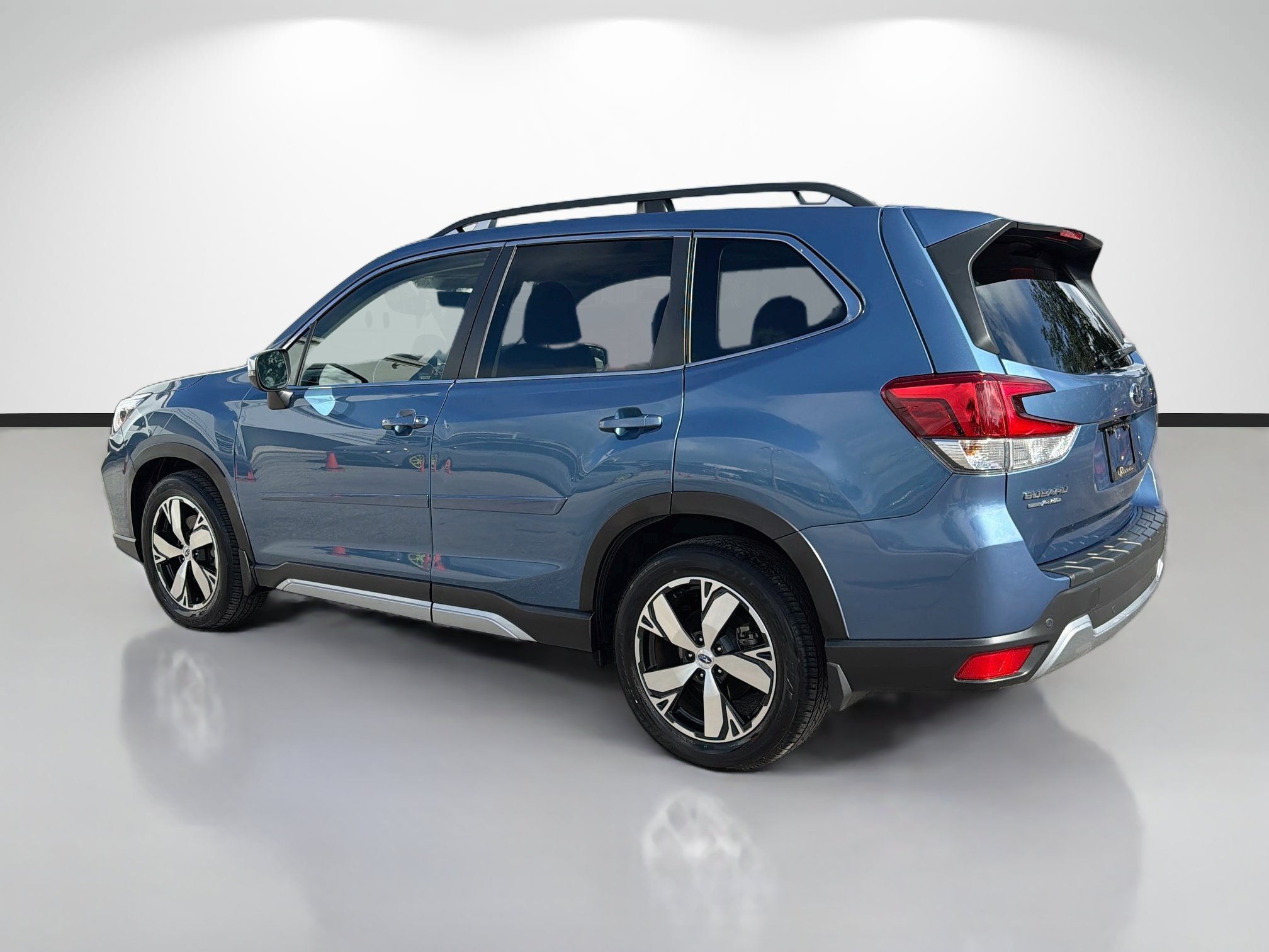 Used 2021 Subaru Forester Touring w/ Popular Package #2 AWD/4WD image 5