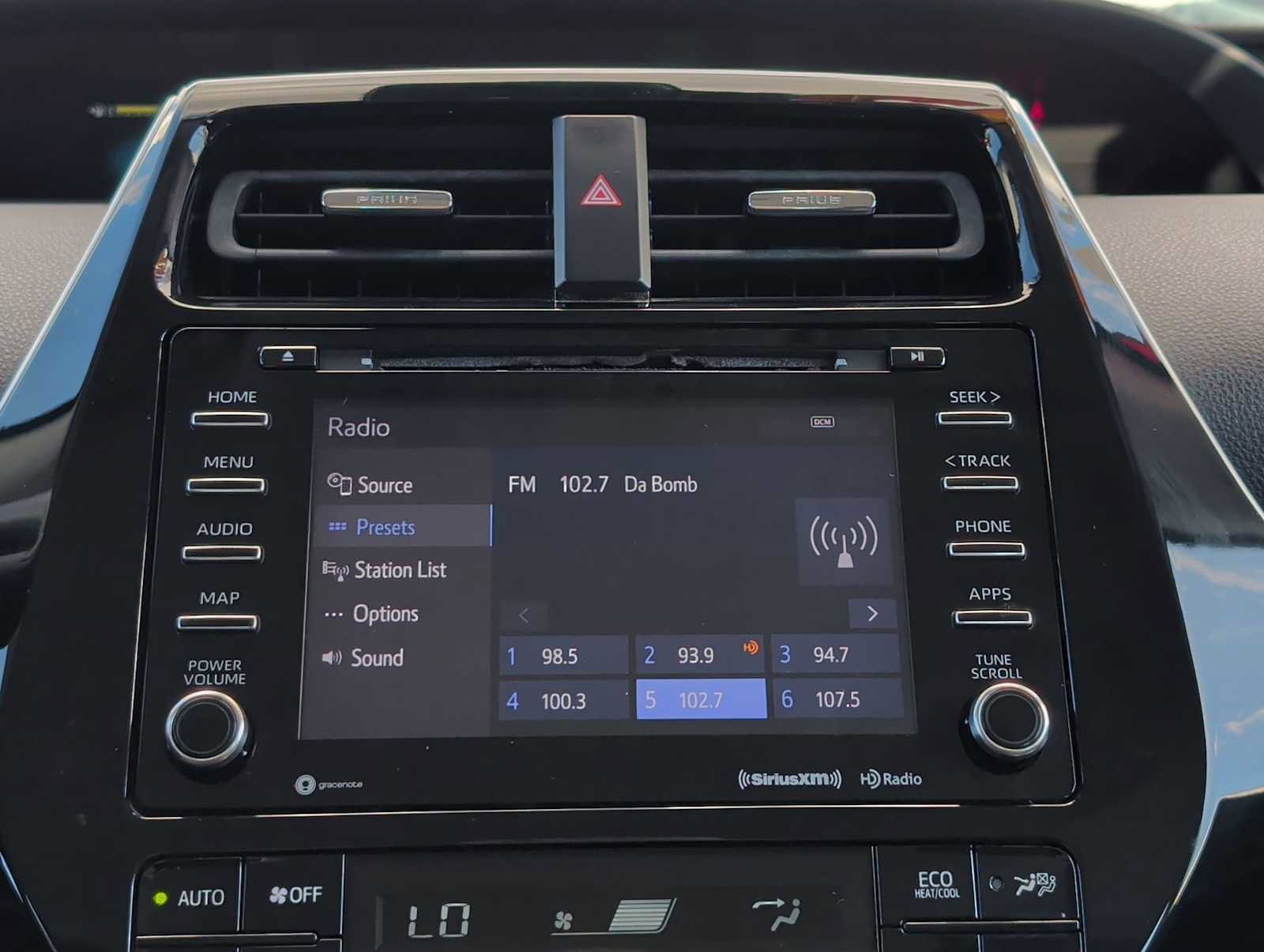 Used 2020 Toyota Prius Prime LE image 12