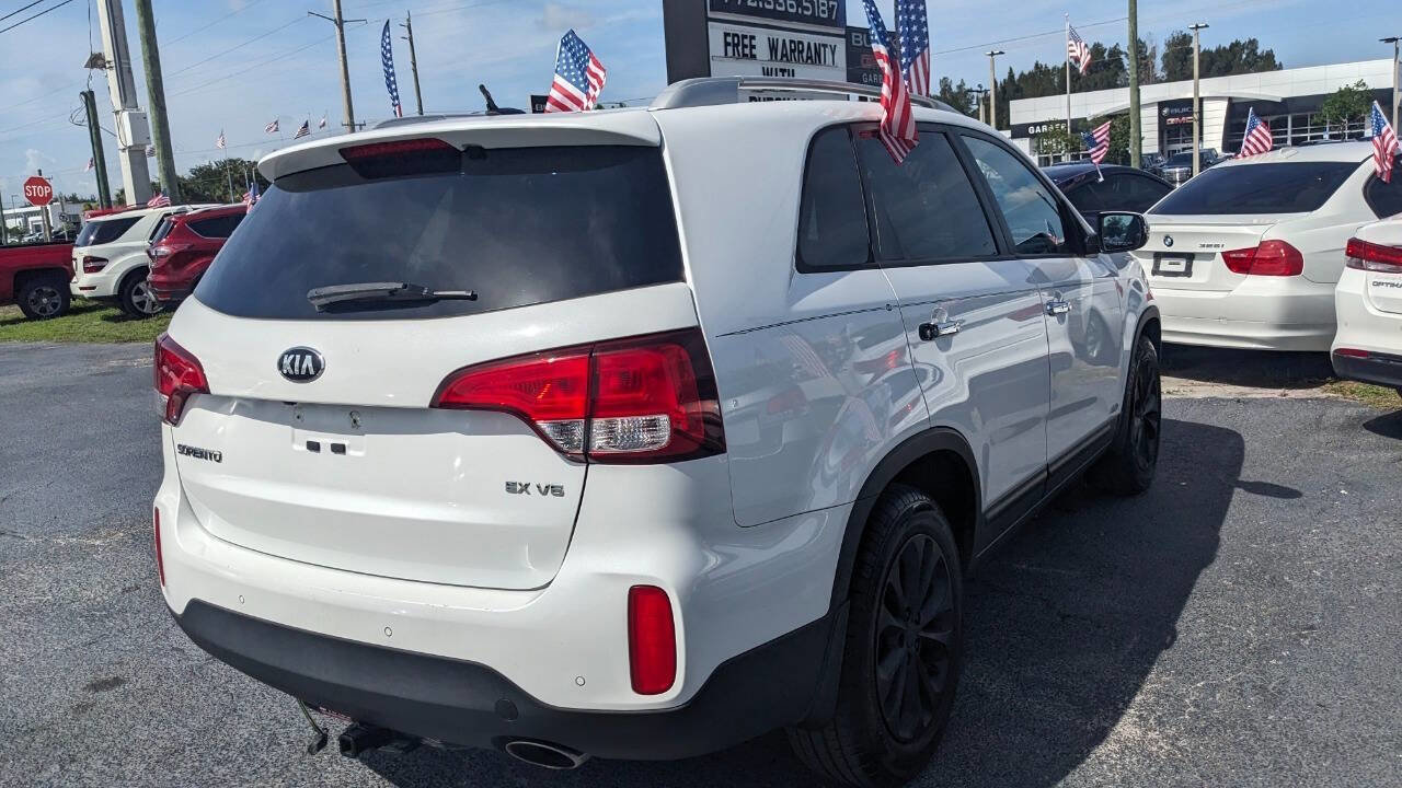 Used 2015 Kia Sorento EX image 4