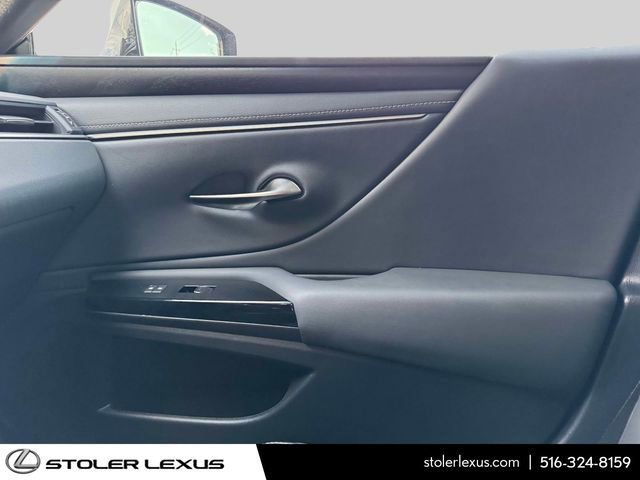 Used 2024 Lexus ES 300h w/ Premium Package image 40