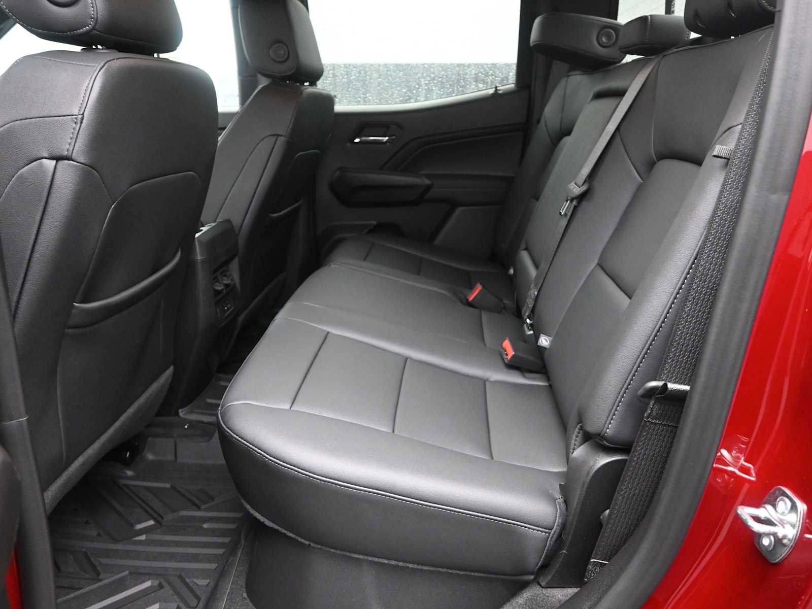 New 2026 GMC Canyon Elevation w/ Convenience Package image 18