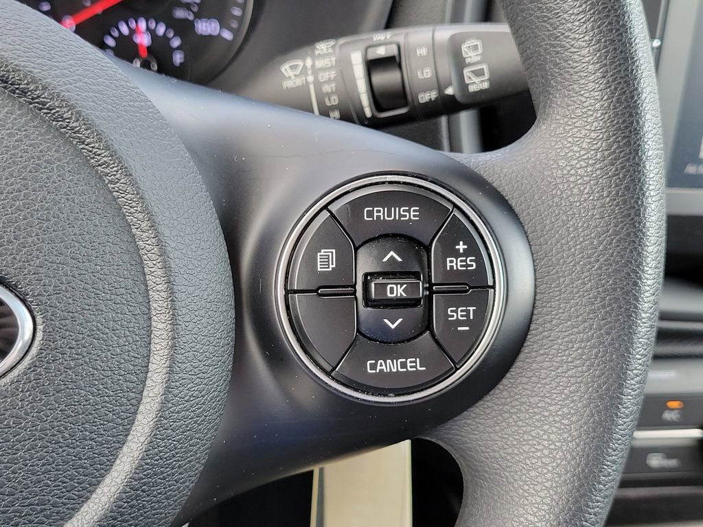 Used 2020 Kia Soul LX image 25