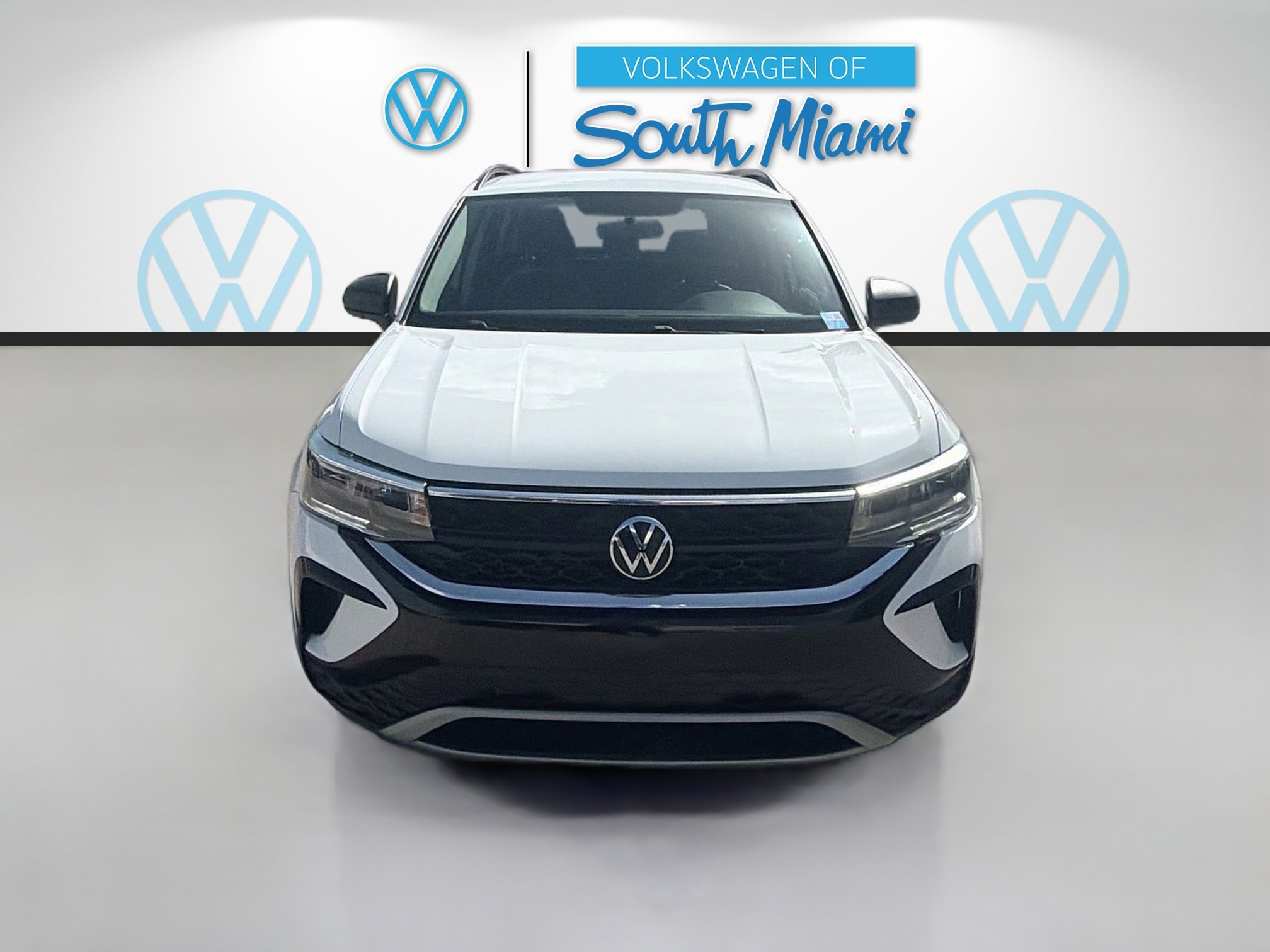 Used 2022 Volkswagen Taos S FWD image 2