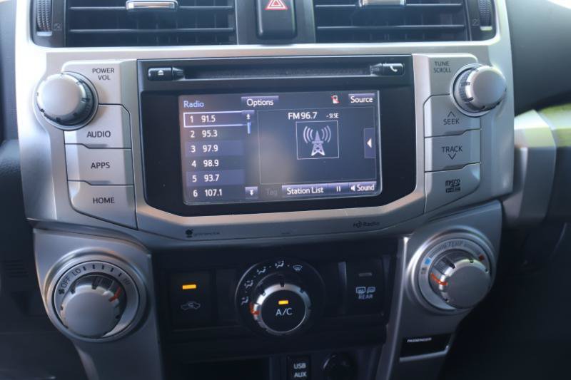 Used 2016 Toyota 4Runner SR5 AWD/4WD image 19