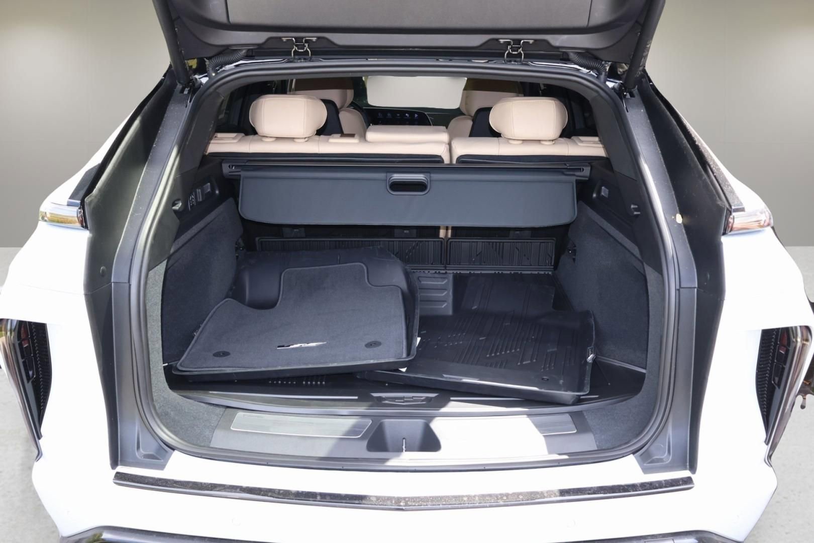 New 2026 Cadillac Lyriq V w/ LPO, Floor Liner Package image 29