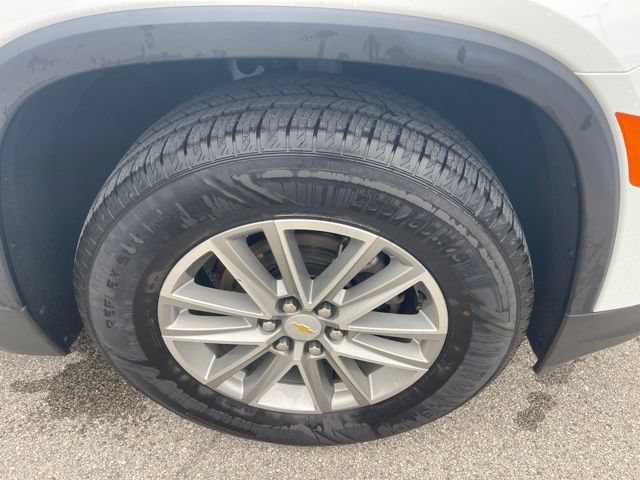 Used 2023 Chevrolet Traverse LT FWD image 31