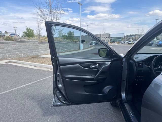 Used 2019 Nissan Rogue SL w/ Premium Package image 11