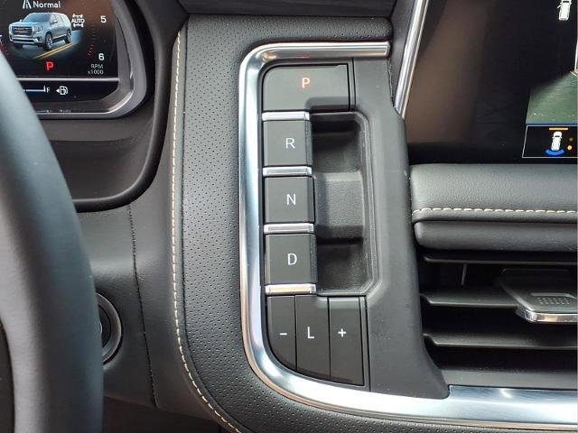 Used 2023 GMC Yukon SLT w/ SLT Luxury Package AWD/4WD image 14