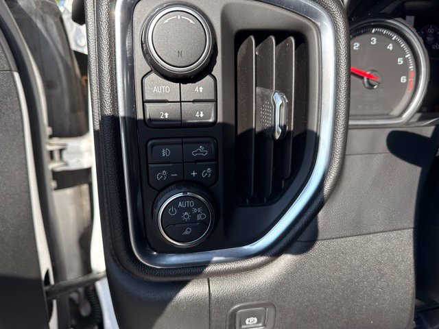 Used 2019 Chevrolet Silverado 1500 High Country w/ Trailer Camera Package AWD/4WD image 33