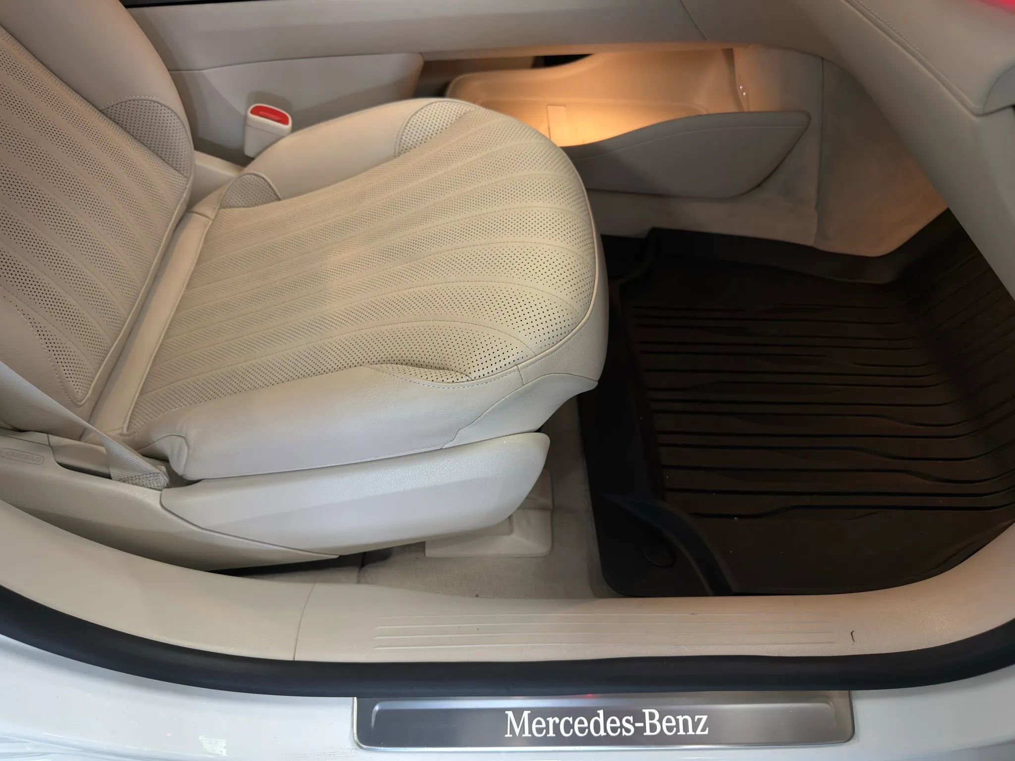 Used 2023 Mercedes-Benz EQS 580 4MATIC Sedan image 21