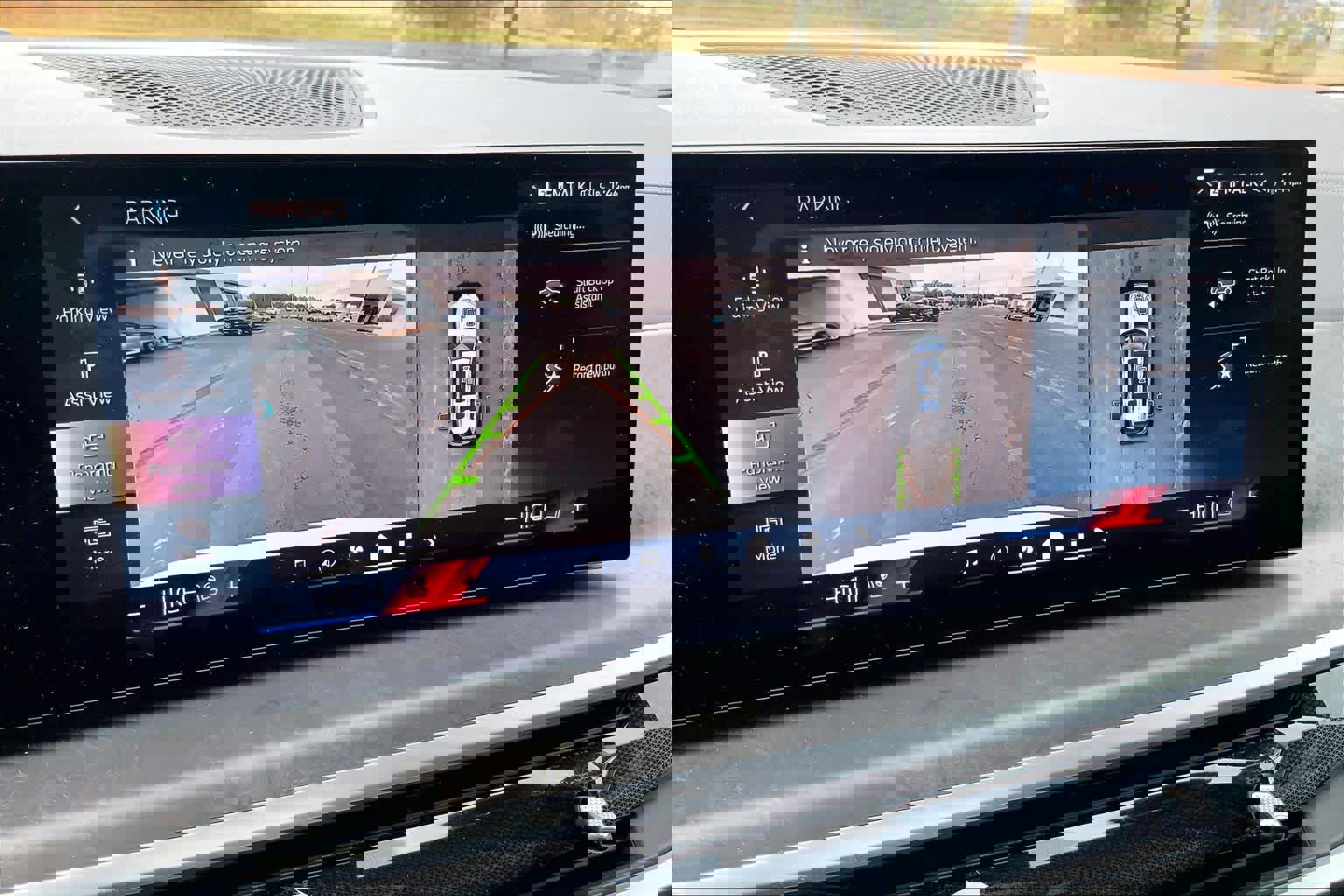 Certified 2025 BMW X7 xDrive40i w/ Premium Package image 28