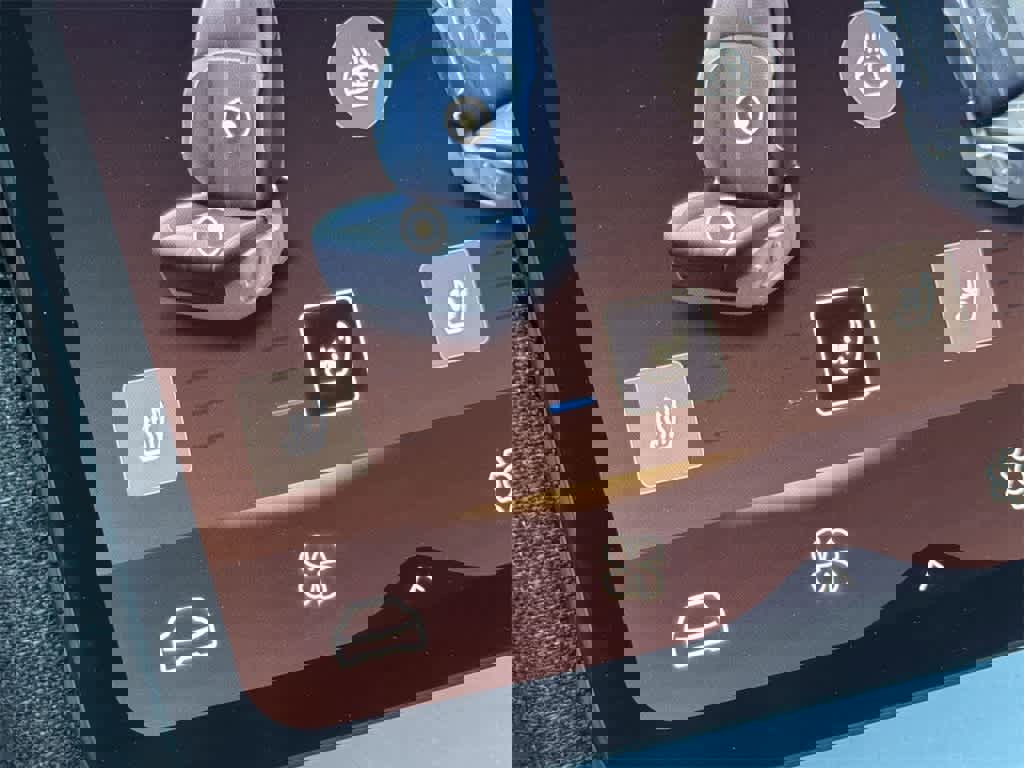 Used 2024 Lucid Air Touring image 22