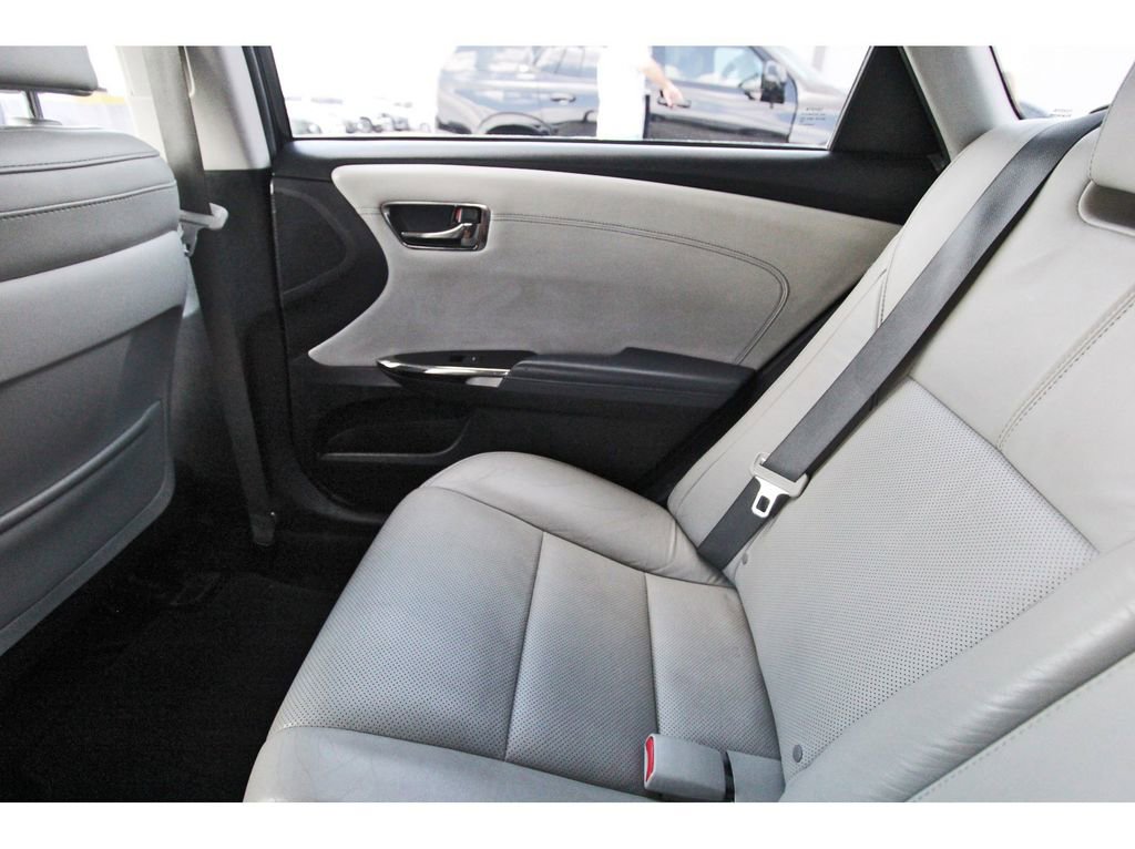 Used 2013 Toyota Avalon Limited FWD image 12