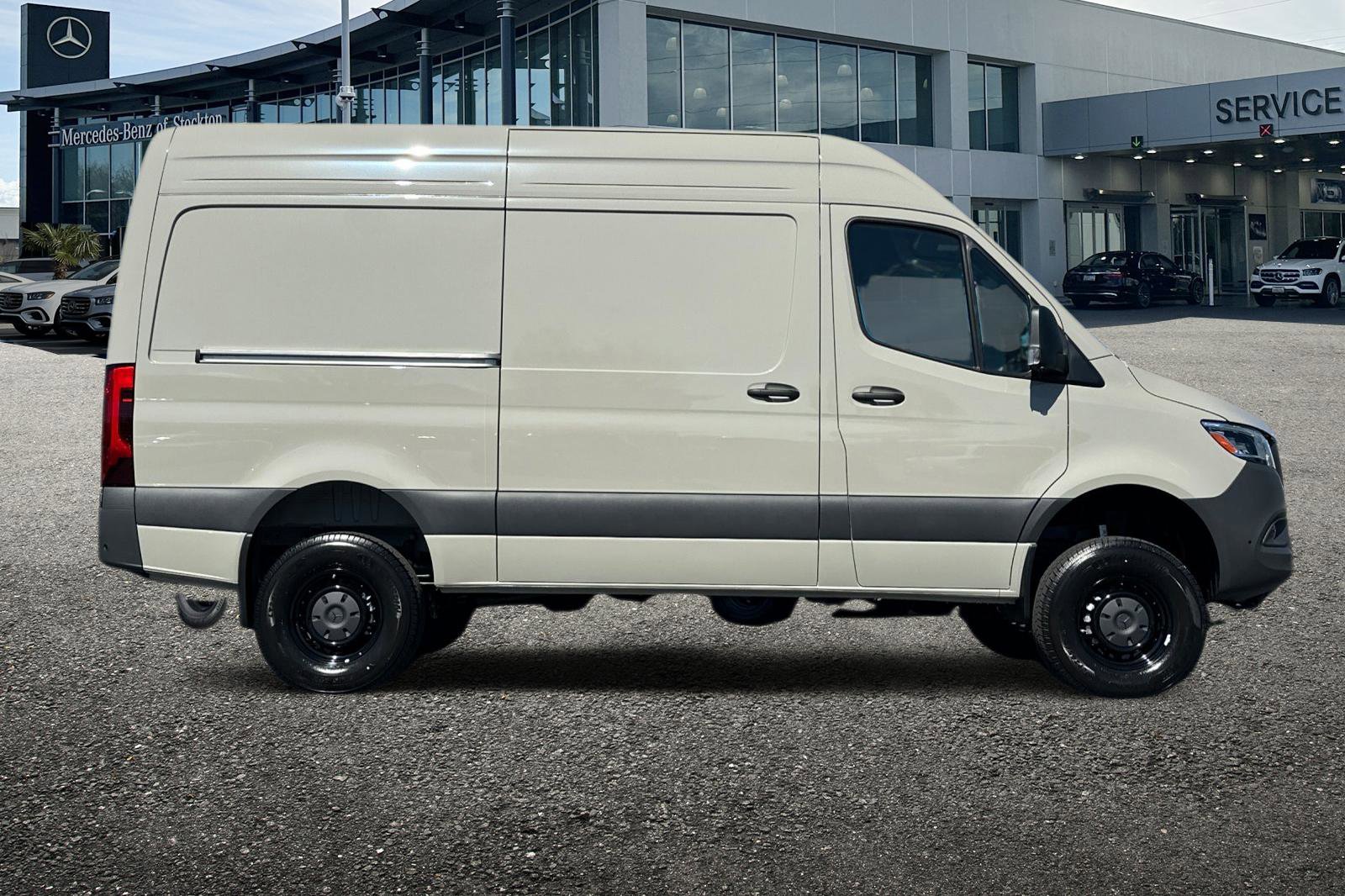 New 2026 Mercedes-Benz Sprinter 2500 image 3