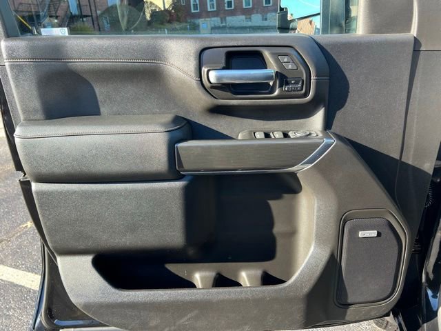 Used 2023 GMC Sierra 2500 AT4 w/ AT4 Premium Plus Package image 12