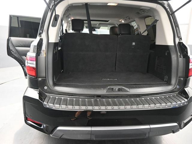 Used 2024 Nissan Armada SL w/ Captain's Chairs Package image 8
