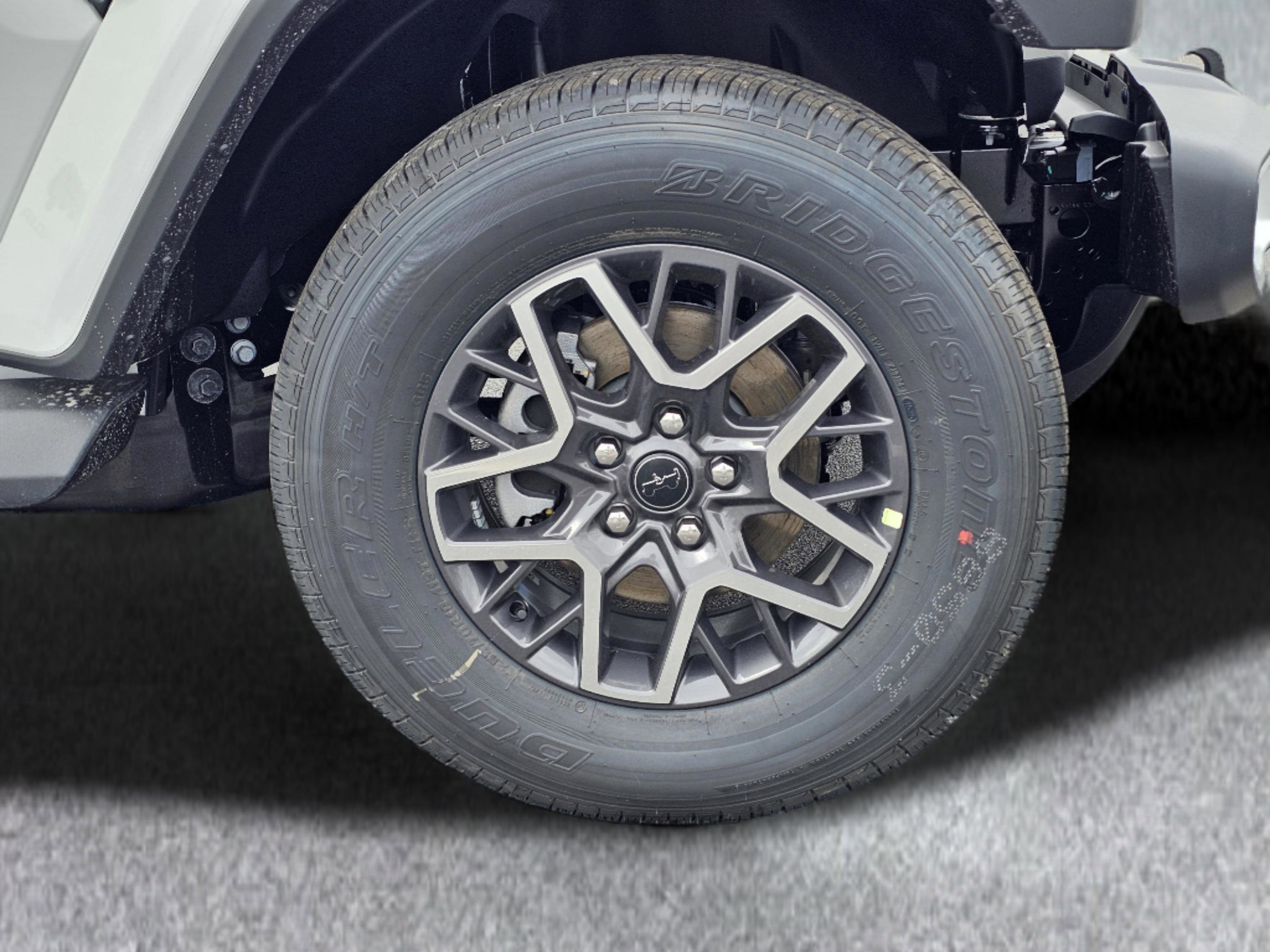 New 2026 Jeep Wrangler Unlimited Sahara AWD/4WD image 5