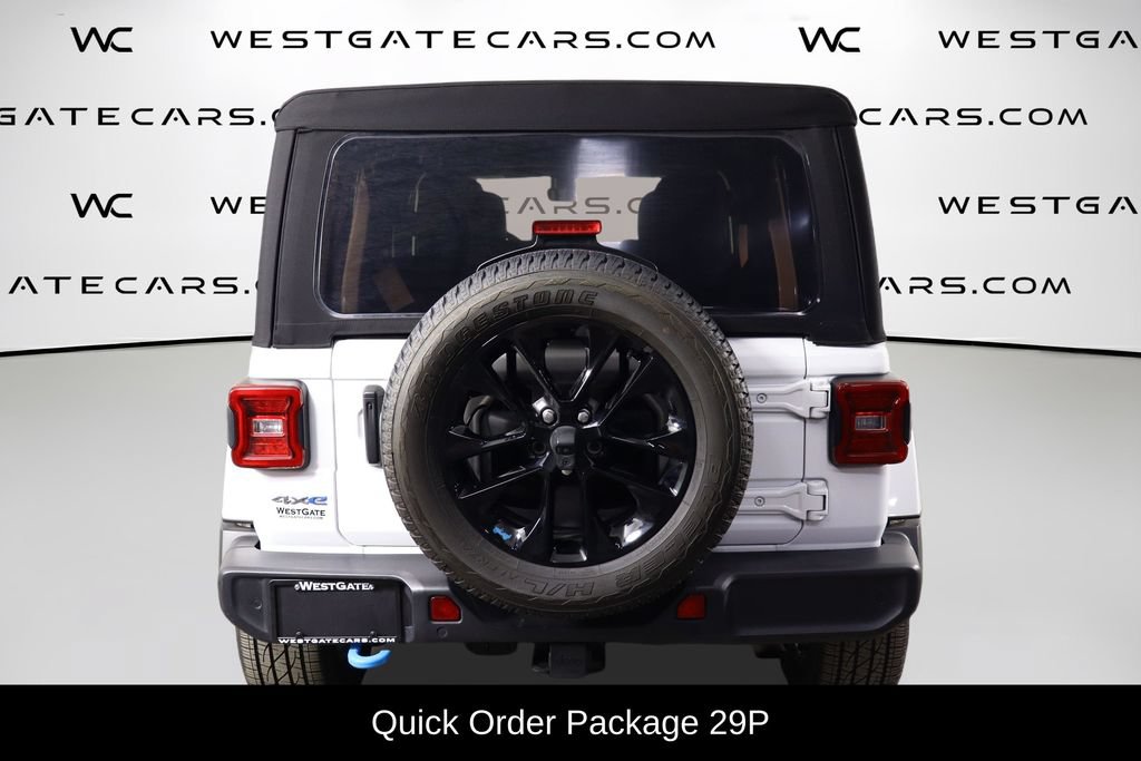 Used 2022 Jeep Wrangler Unlimited Sahara w/ Cold Weather Group AWD/4WD image 4