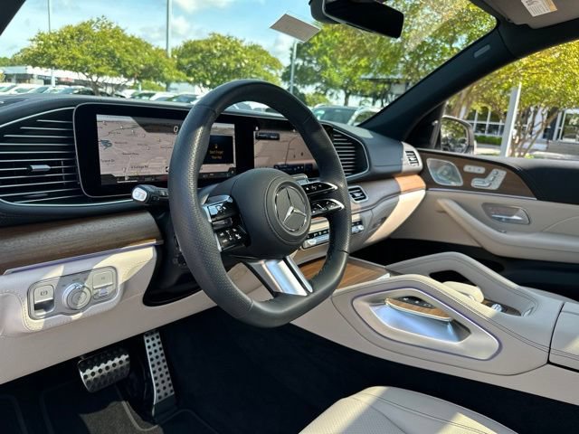 Used 2025 Mercedes-Benz GLS 450 4MATIC image 19