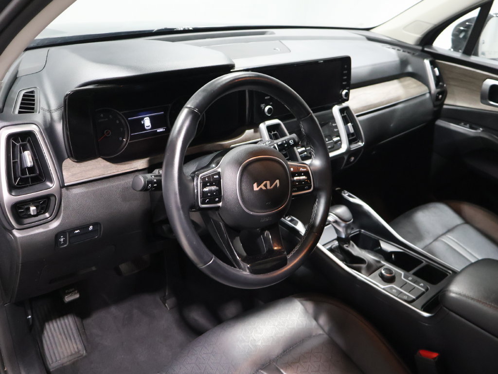 Used 2022 Kia Sorento S AWD/4WD image 16