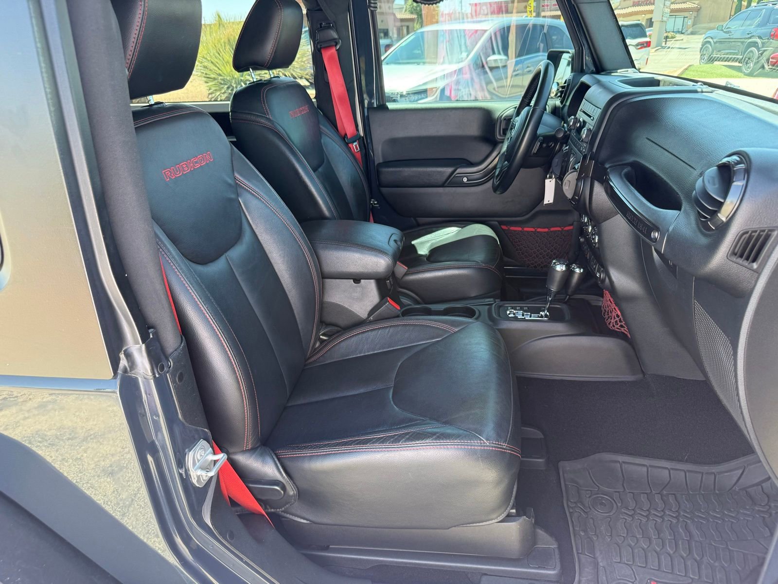 Used 2017 Jeep Wrangler Rubicon AWD/4WD image 34