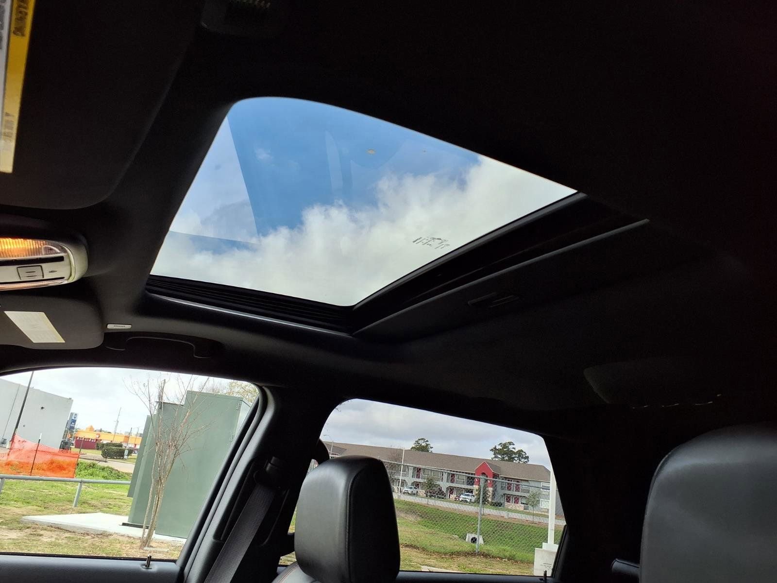 Used 2025 Dodge Durango GT image 12