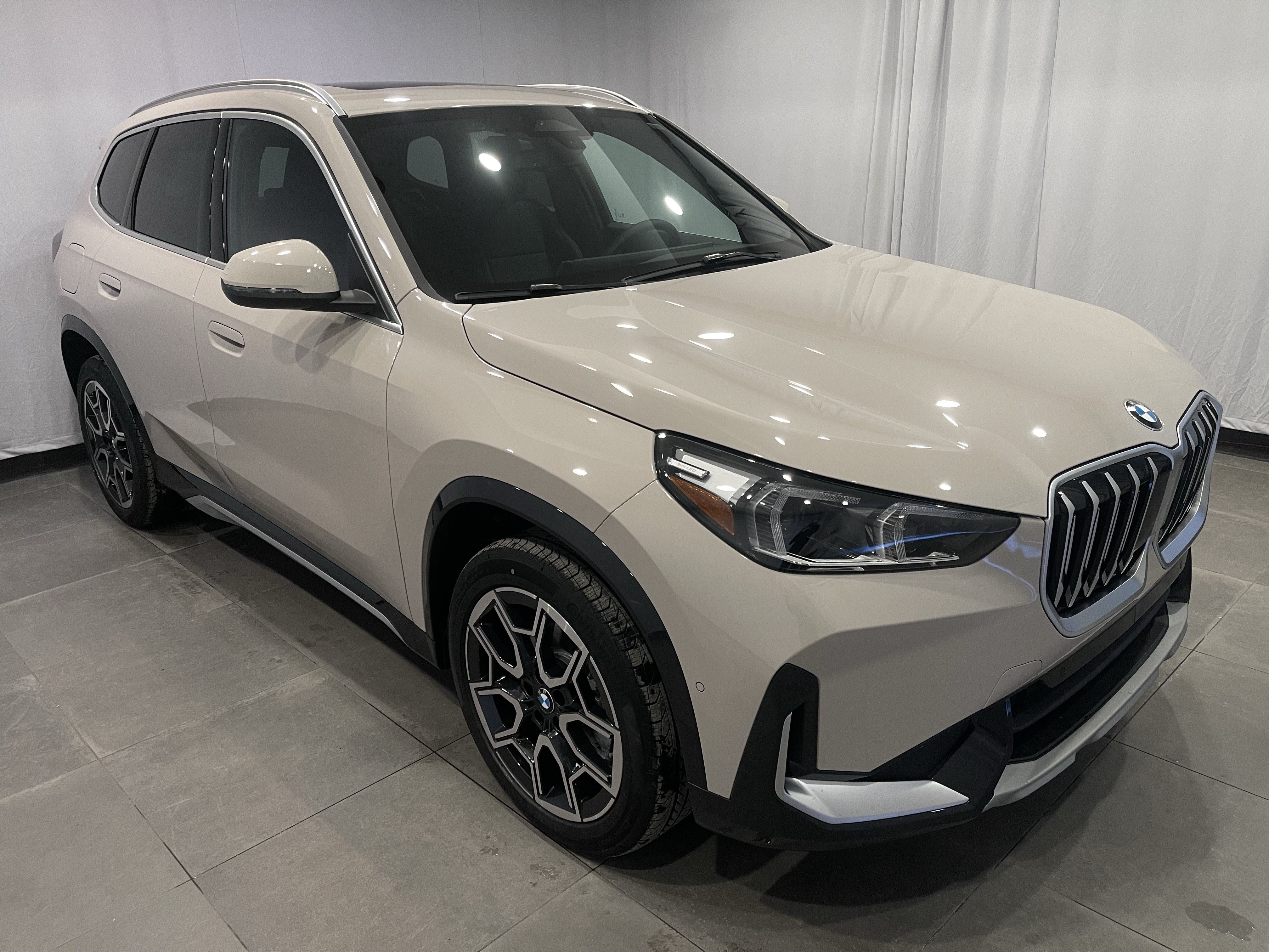 New 2026 BMW X1 xDrive28i w/ Convenience Package AWD/4WD image 3