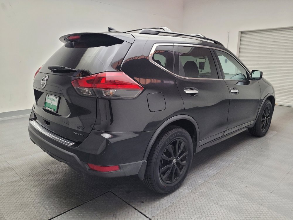 Used 2018 Nissan Rogue SV image 9