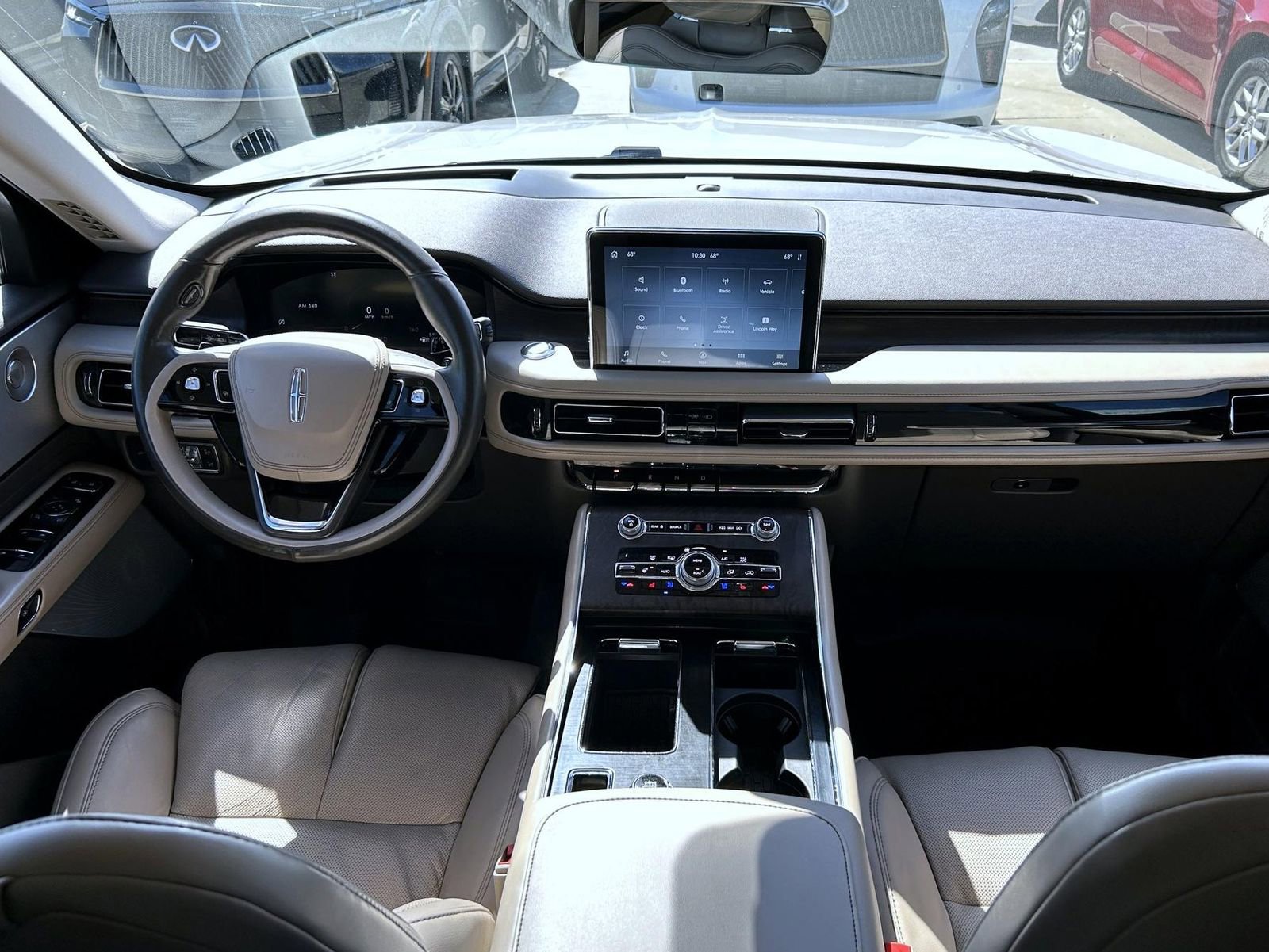 Used 2020 Lincoln Aviator Reserve w/ Equipment Group 202A AWD/4WD image 12