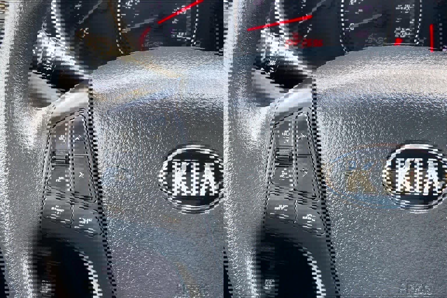 Used 2014 Kia Sorento LX FWD image 23