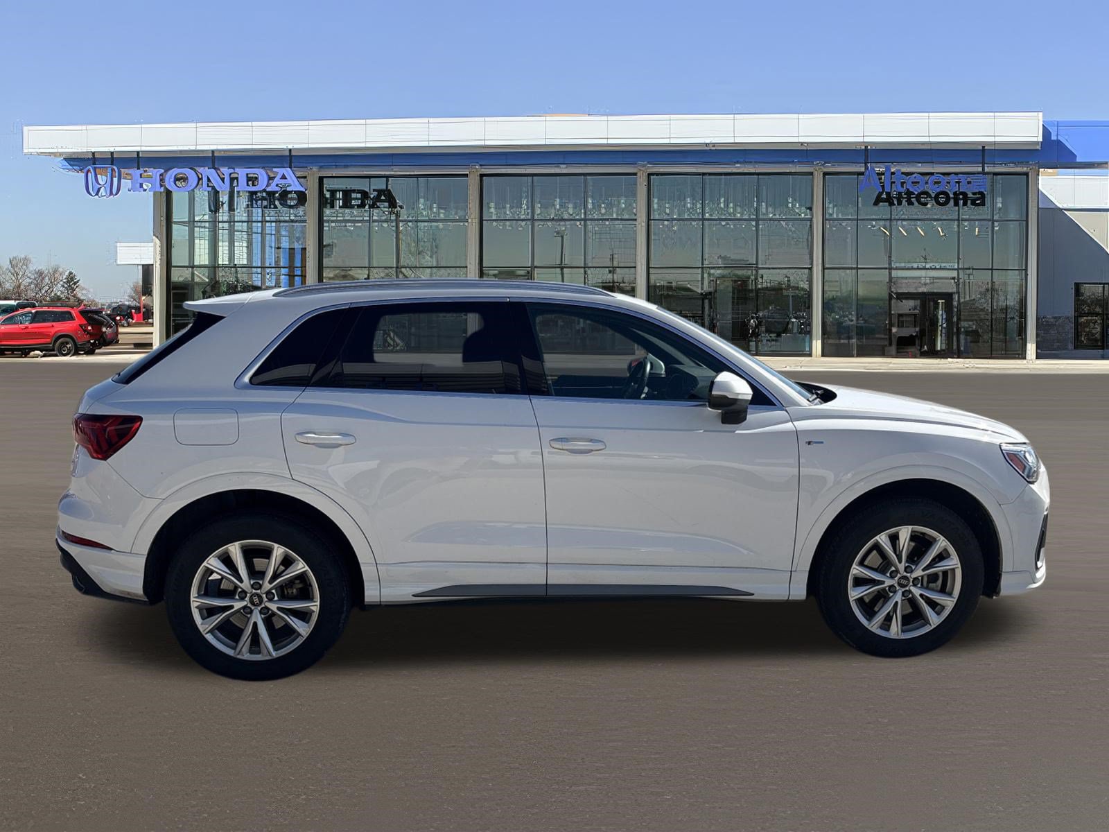 Used 2025 Audi Q3 2.0T Premium AWD/4WD image 6
