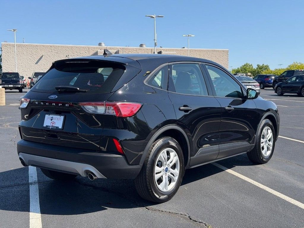 Used 2022 Ford Escape S FWD image 10