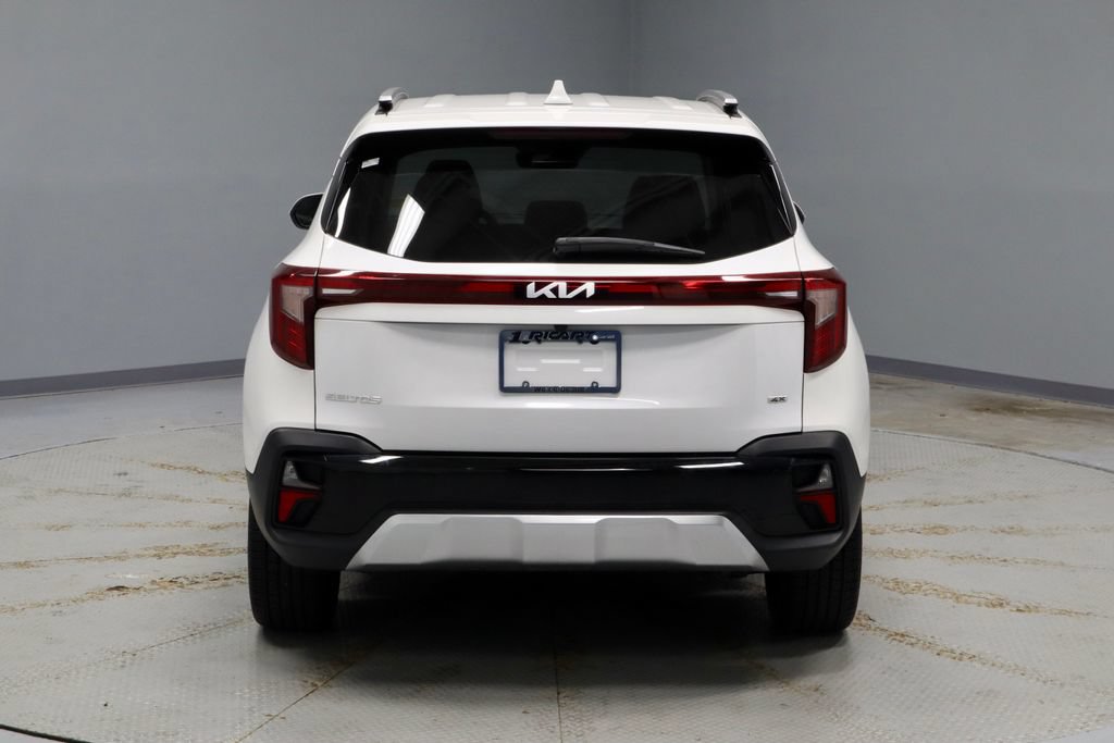 Used 2025 Kia Seltos SX w/ SX Sunroof Package AWD/4WD image 11