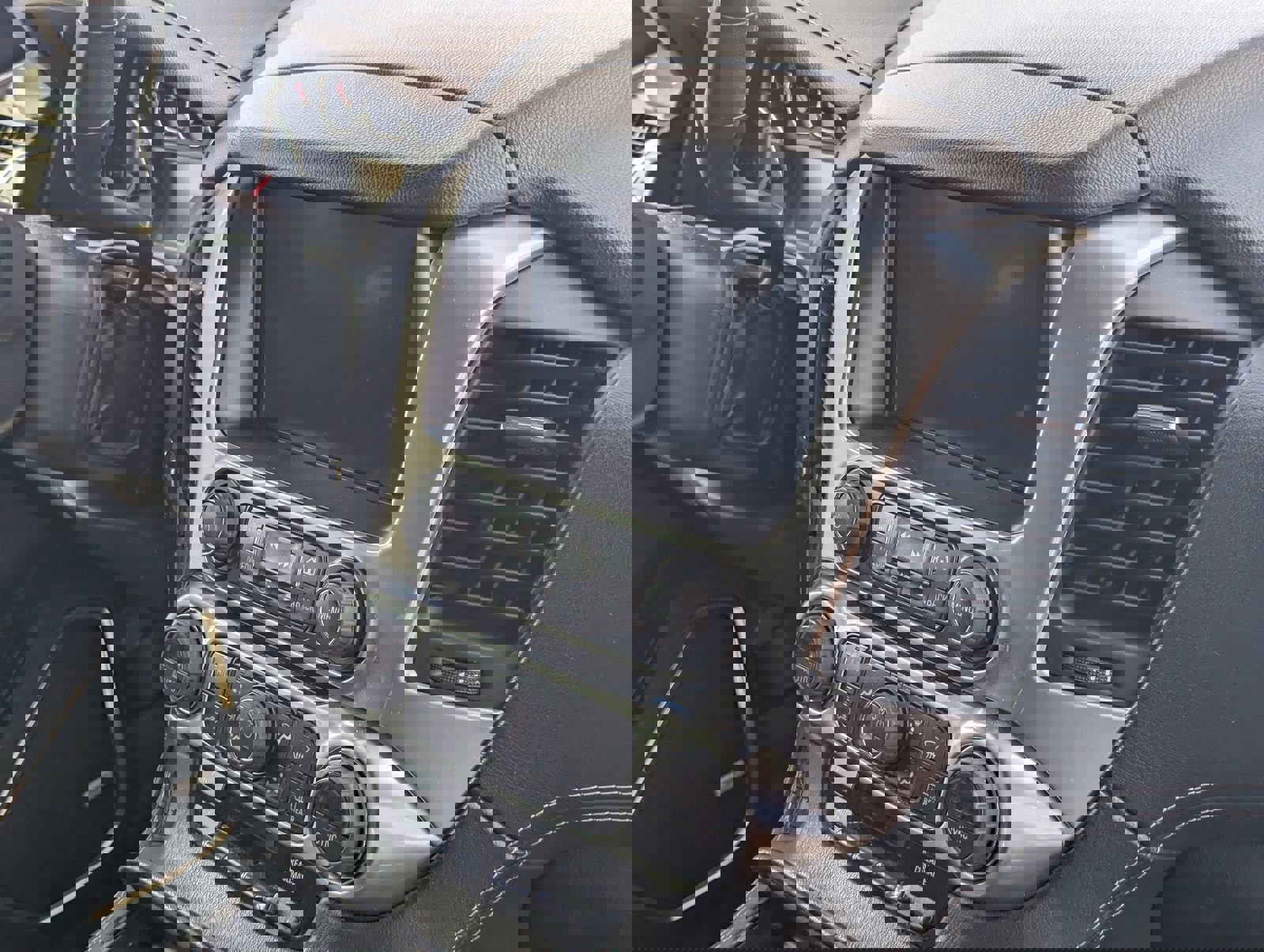 Used 2015 Chevrolet Tahoe LTZ image 7