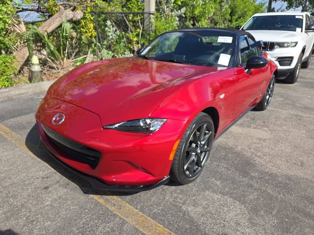 Used 2016 MAZDA MX-5 Miata Club RWD image 1