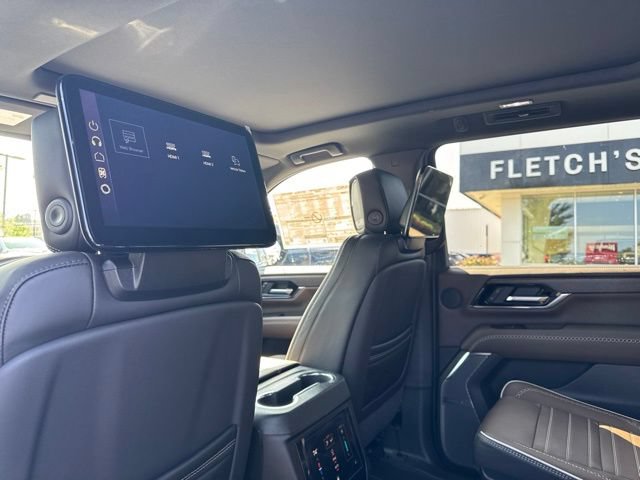 New 2026 GMC Yukon XL Denali Ultimate AWD/4WD image 16