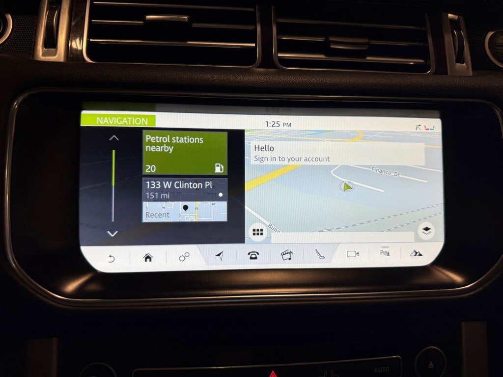 Used 2017 Land Rover Range Rover Supercharged image 35