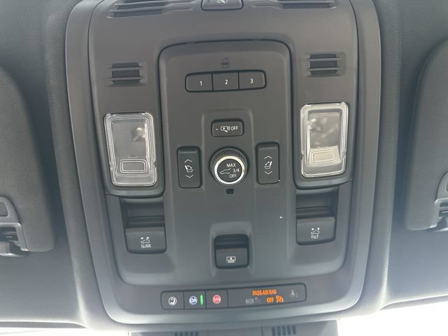 Used 2024 Cadillac Escalade Premium Luxury AWD/4WD image 27