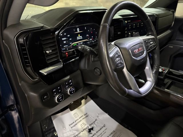 Used 2022 GMC Sierra 1500 SLT w/ SLT Premium Plus Package AWD/4WD image 13