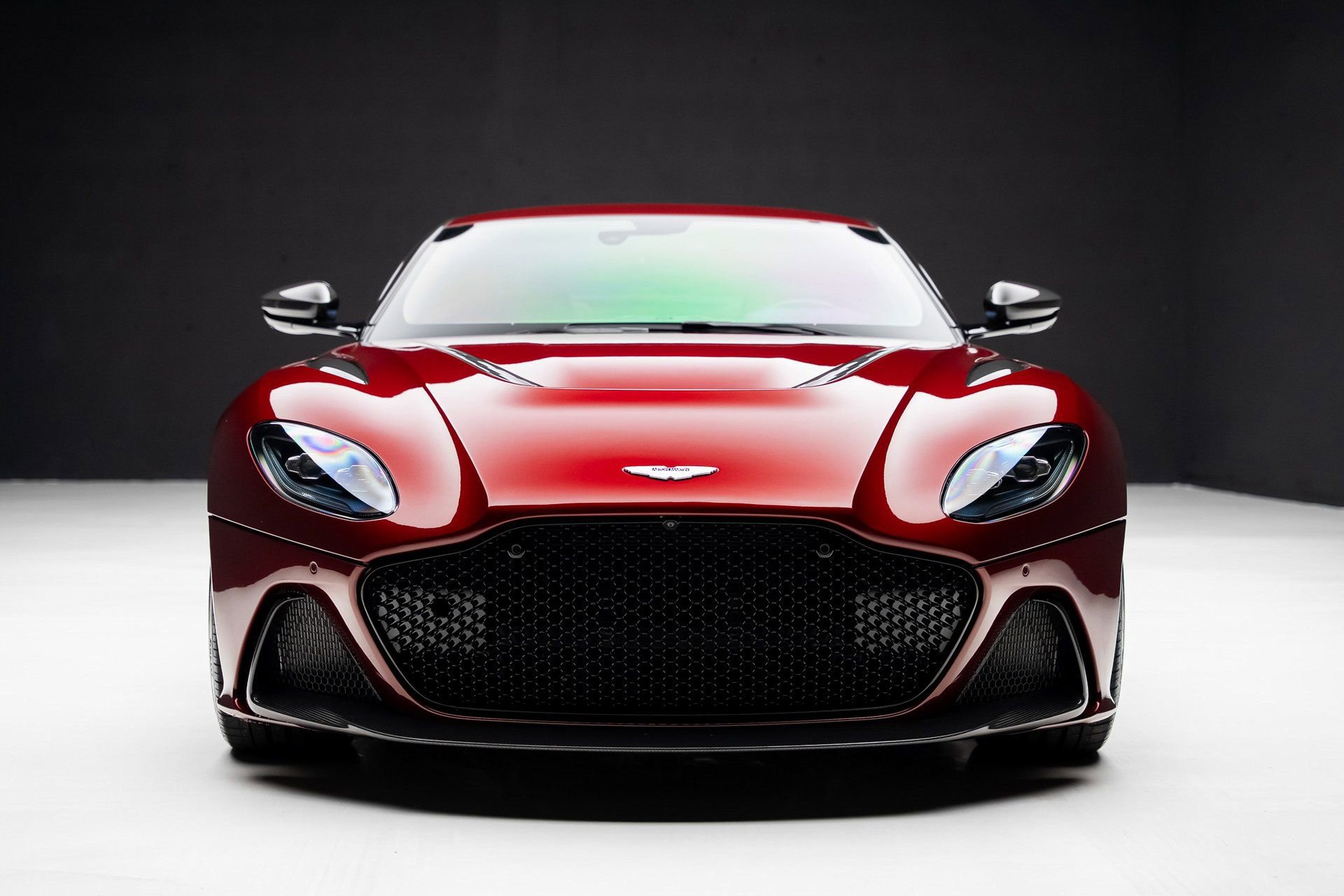 Used 2023 Aston Martin DBS Coupe image 7