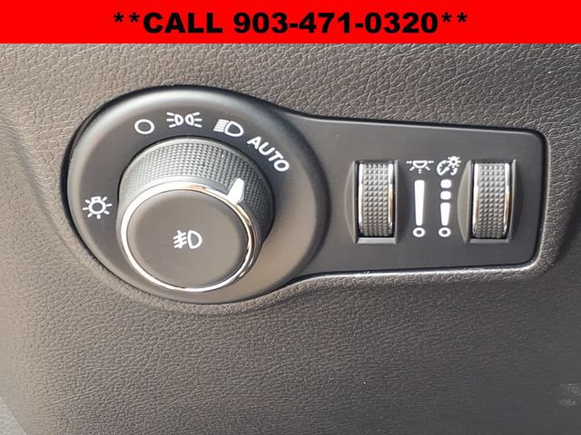 Used 2025 Jeep Compass Limited AWD/4WD image 22